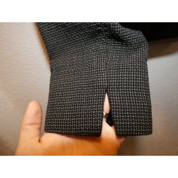 Women's Black and White Short Jacket, Size 12, Pendleton, Virgin Wool - Picture 6 of 7